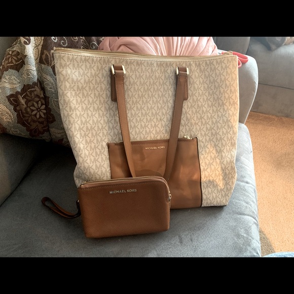Michael Kors Logo Purse and Wallet - Picture 1 of 5